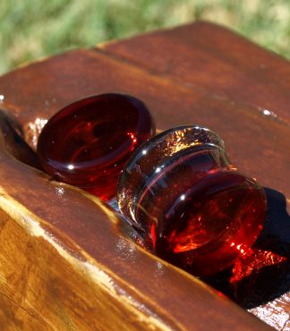 3/4" Garnet Red Glass Plugs